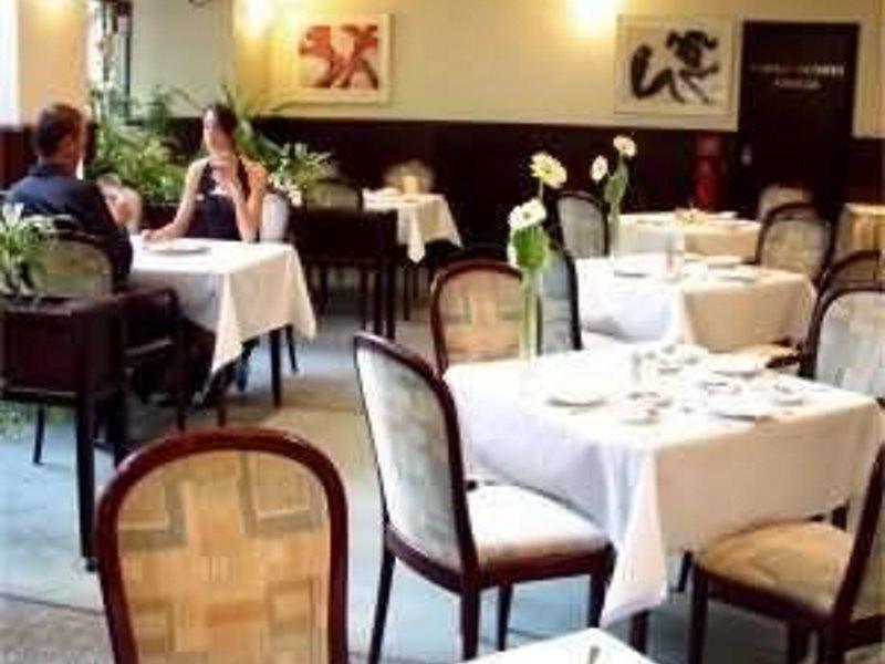 Hotel Kurfuerstendamm Am Adenauerplatz Berlin Exteriör bild